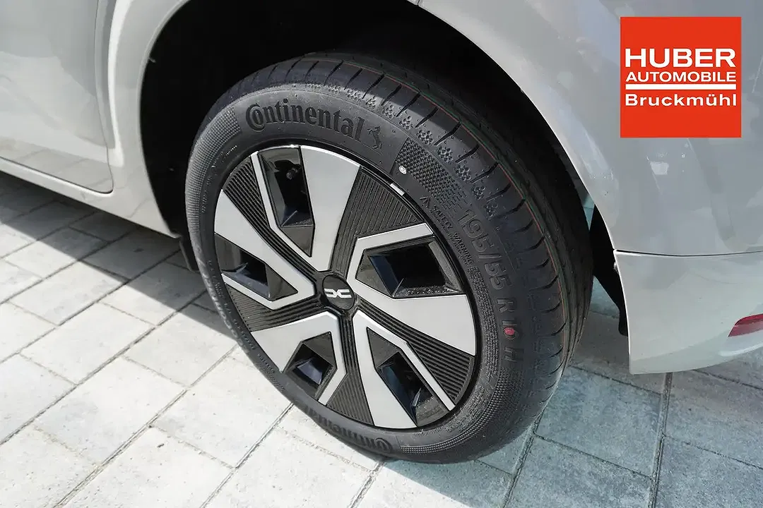 Dacia Sandero - Thumbnail 6