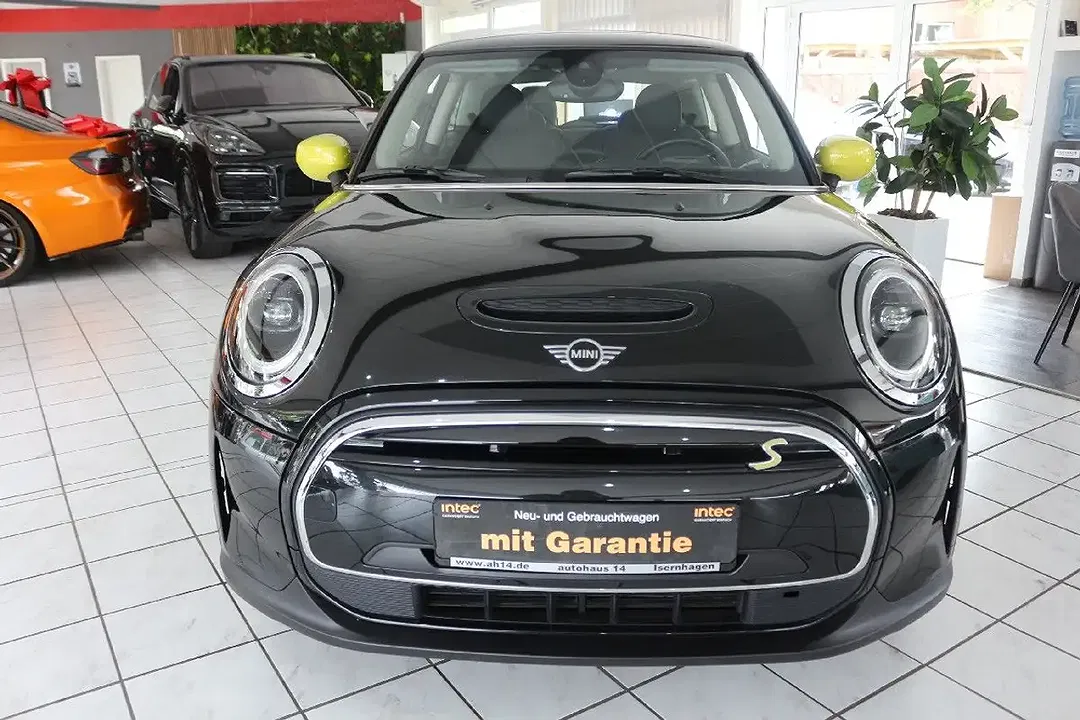 MINI Cooper S - Thumbnail 3
