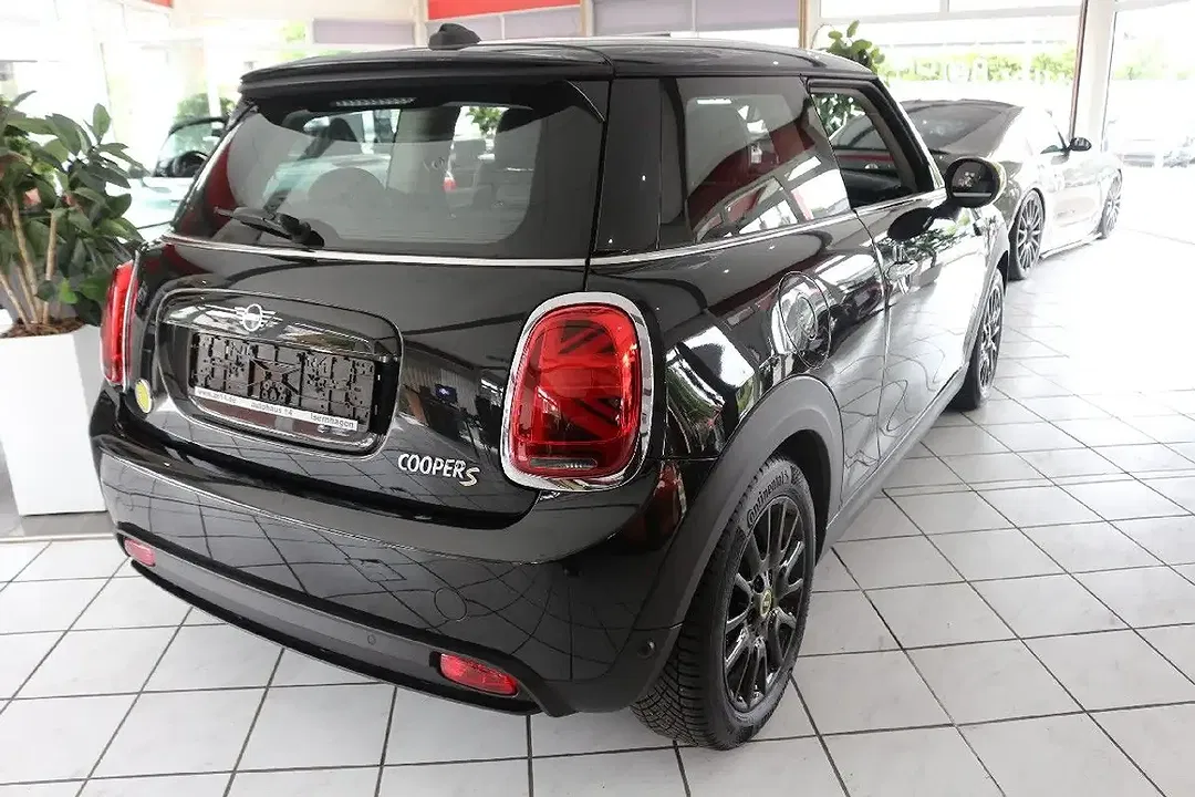 MINI Cooper S - Thumbnail 5