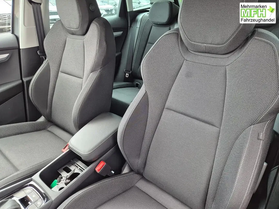 Skoda Karoq - Thumbnail 13