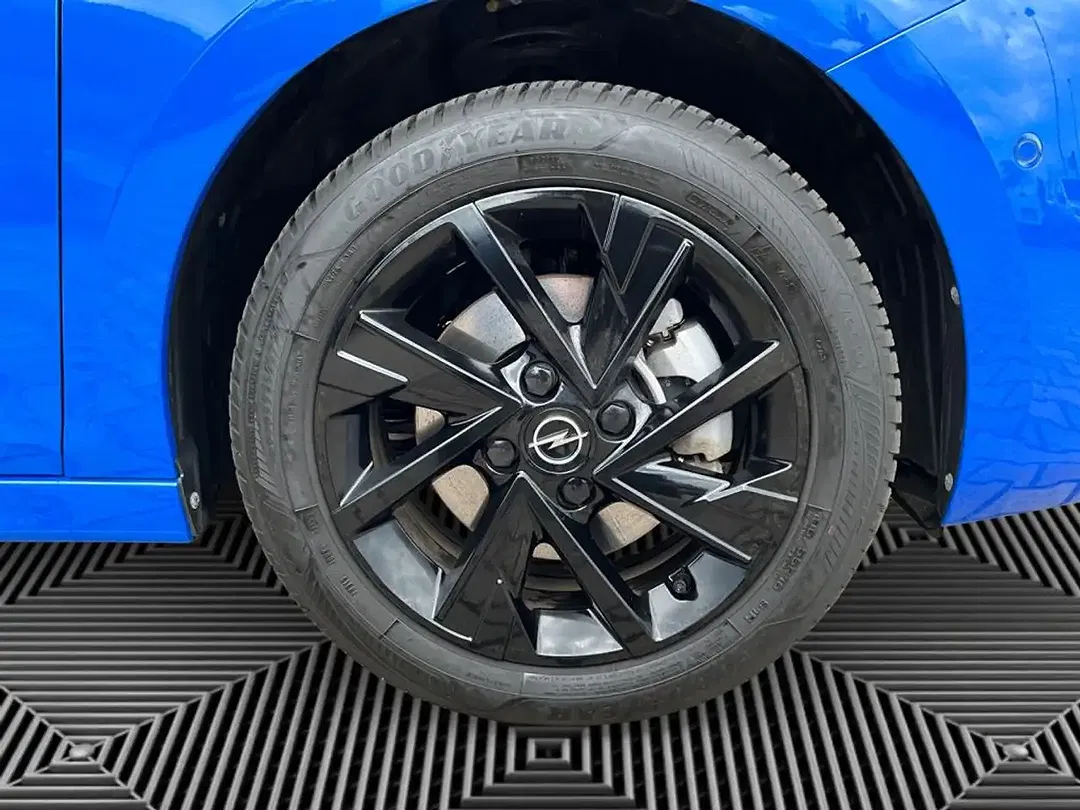 Opel Corsa - Thumbnail 9