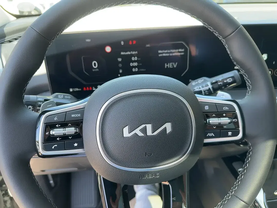 Kia Sorento - Thumbnail 10