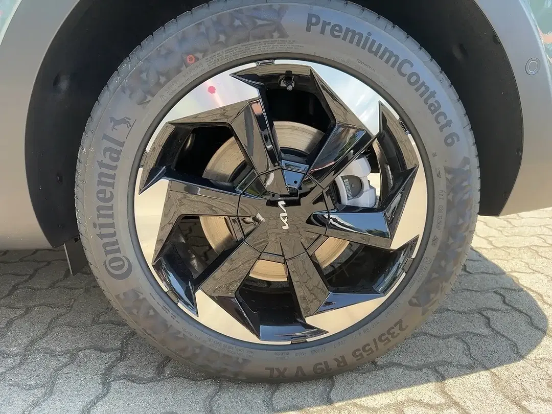 Kia Sorento - Thumbnail 12