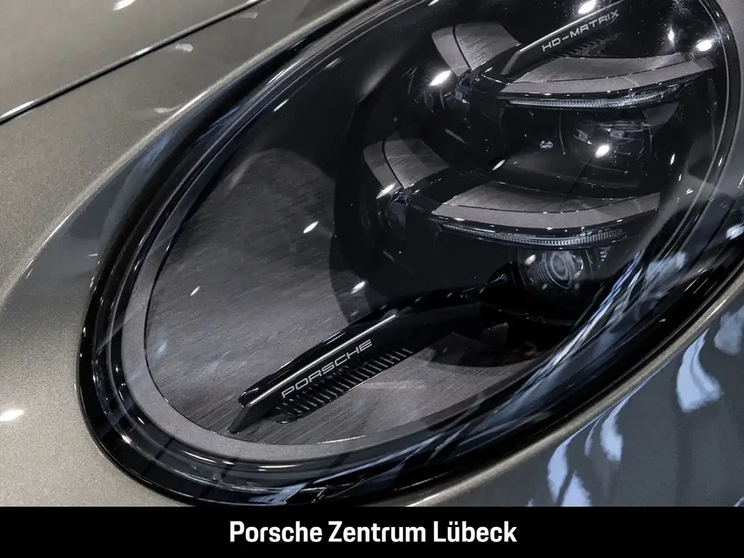 Porsche 992 - Thumbnail 13