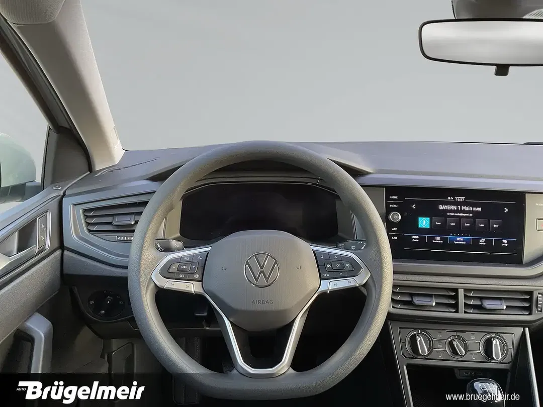 Volkswagen Polo - Thumbnail 14