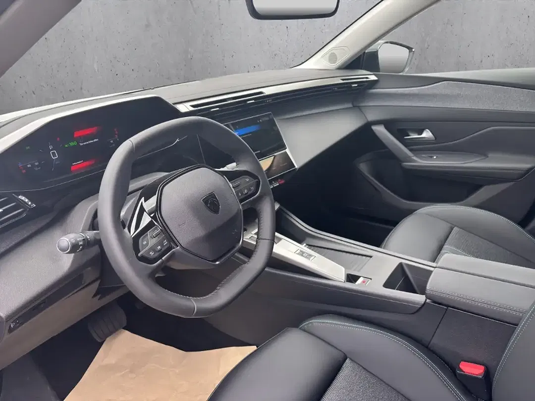 Peugeot 308 - Thumbnail 9