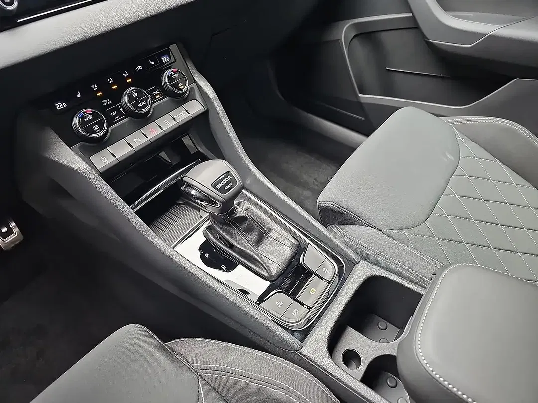 Skoda Karoq - Thumbnail 12