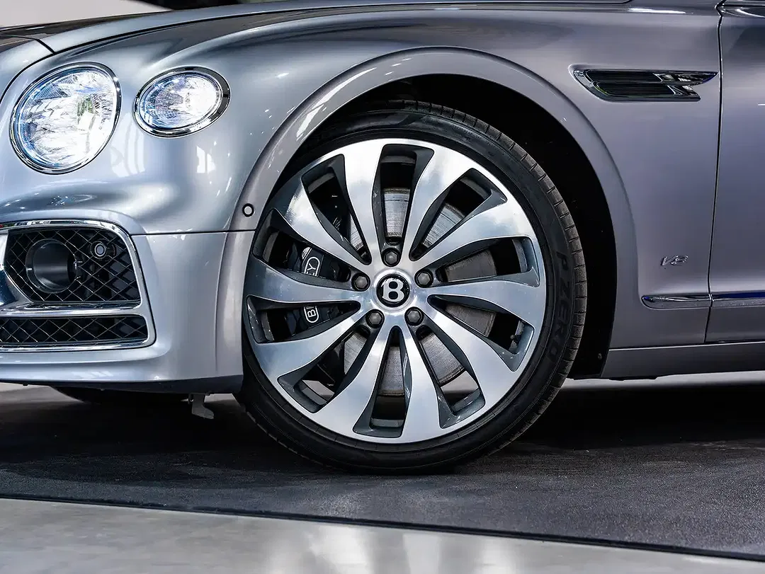 Bentley Flying Spur - Thumbnail 2