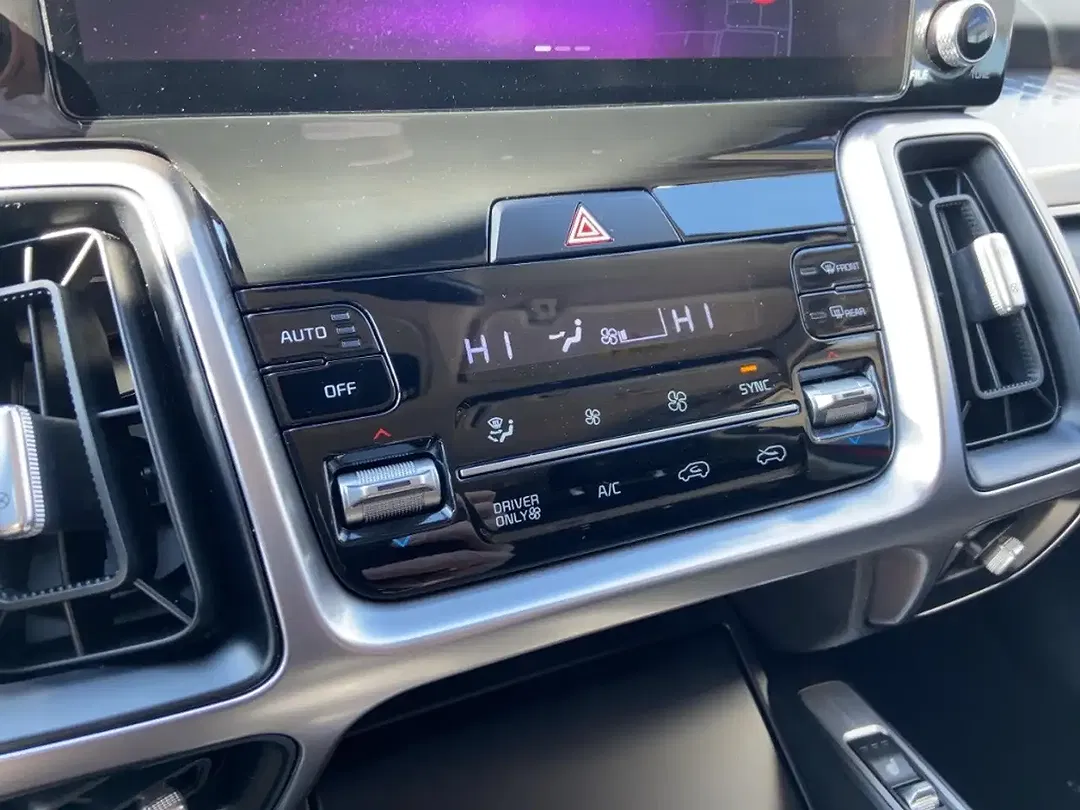 Kia Sorento - Thumbnail 14