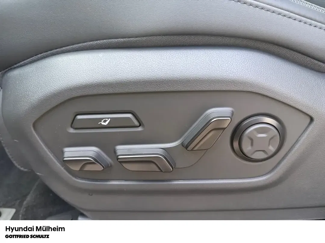 Hyundai SANTA FE - Thumbnail 10
