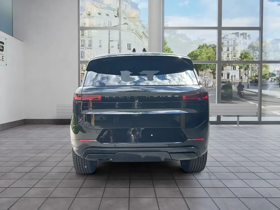 Land Rover Range Rover Sport - Thumbnail 4
