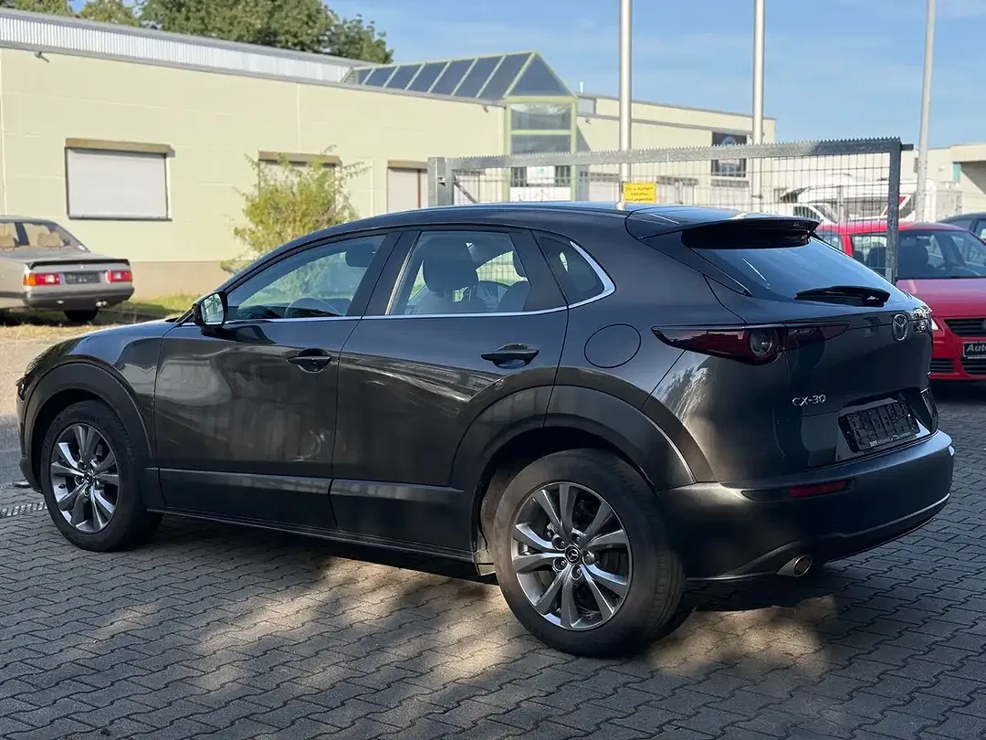 Mazda CX-30 - Thumbnail 2