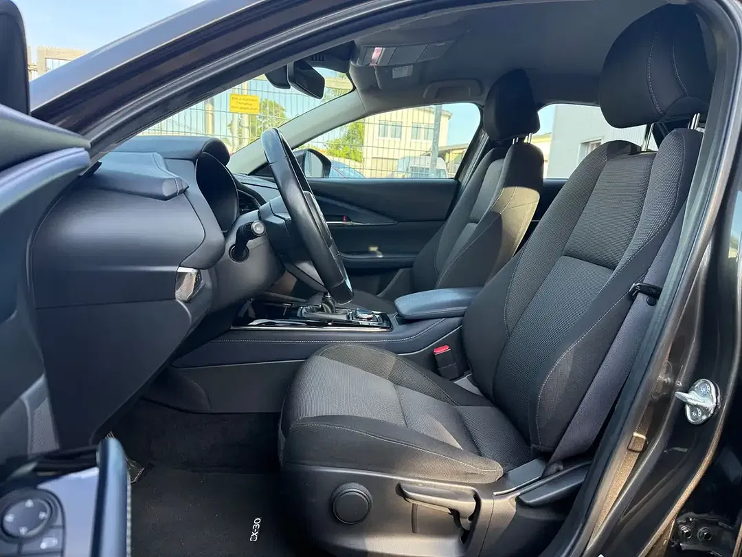 Mazda CX-30 - Thumbnail 8