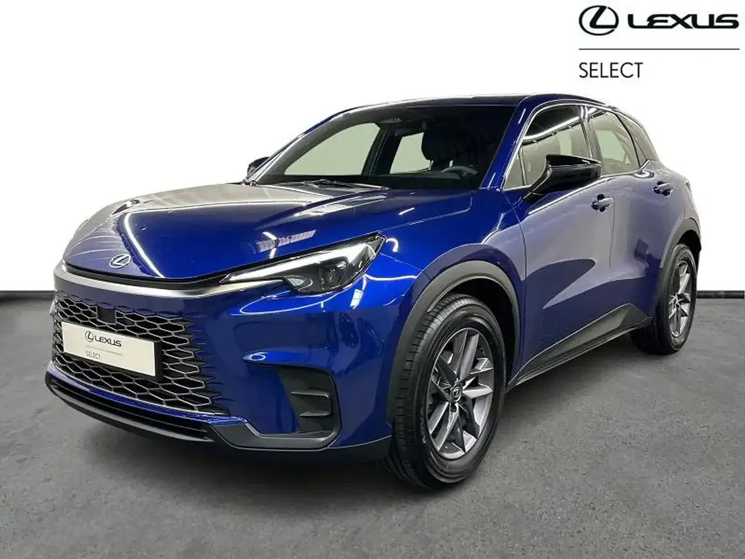 Lexus LBX