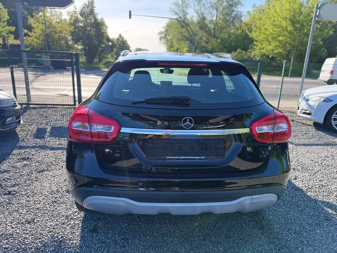 Mercedes-Benz GLA 200 - Thumbnail 6