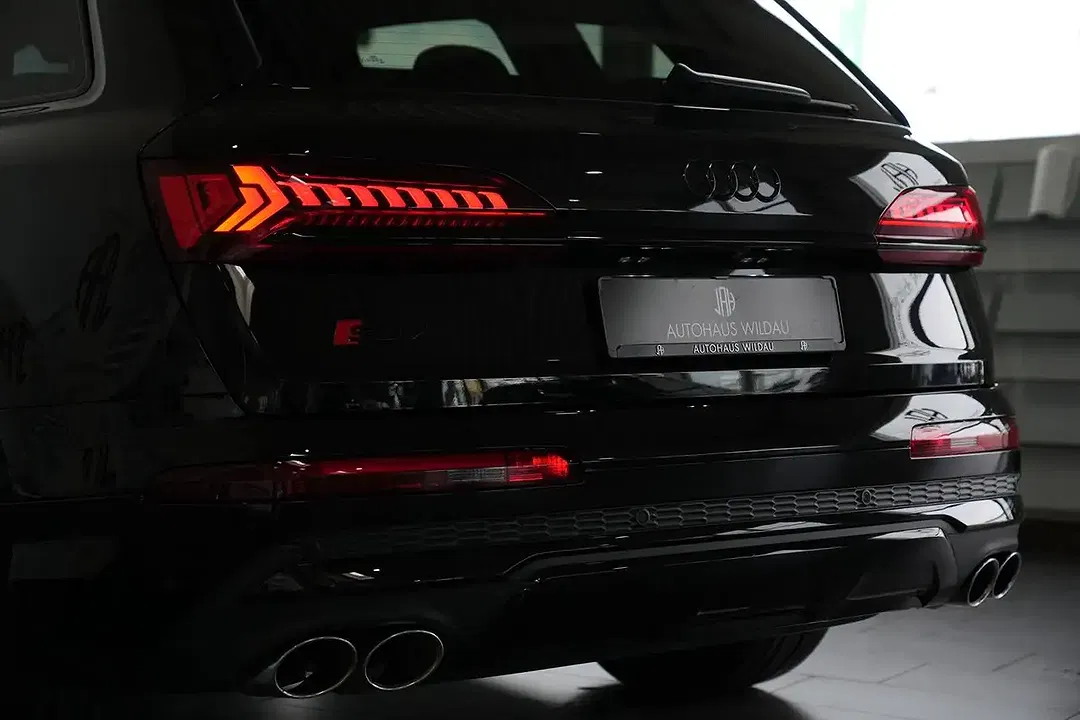 Audi SQ7 - Thumbnail 11