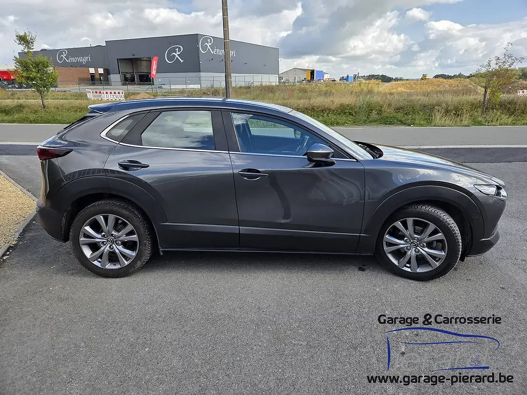 Mazda CX-30 - Thumbnail 4