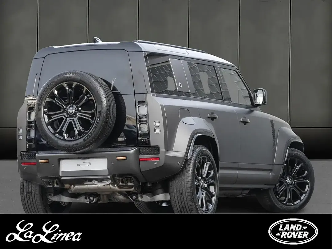Land Rover Defender - Thumbnail 2