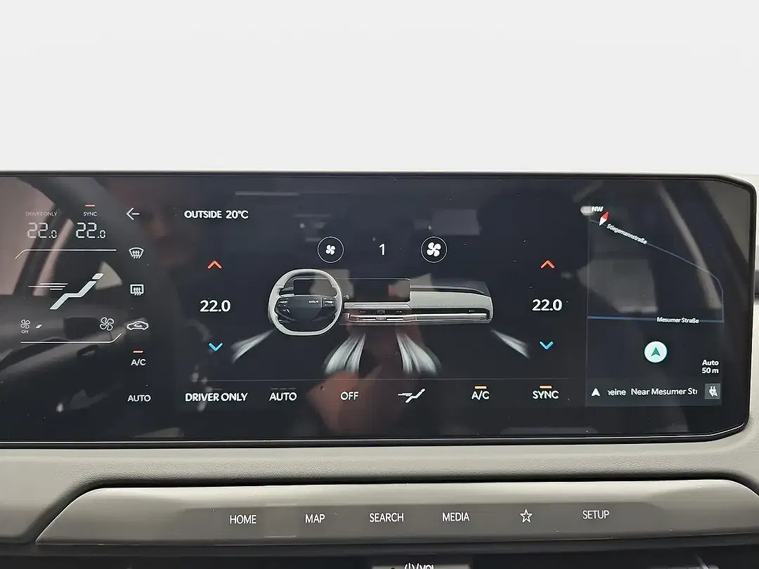 Kia EV3 - Thumbnail 11