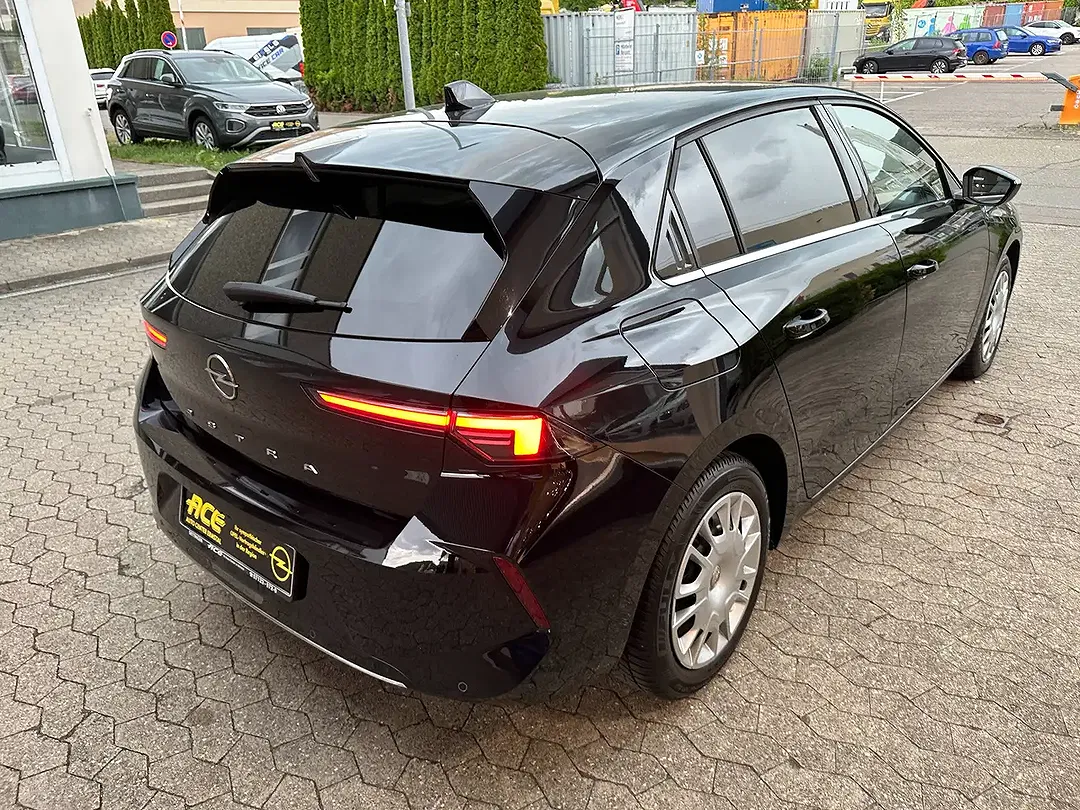 Opel Astra - Thumbnail 3