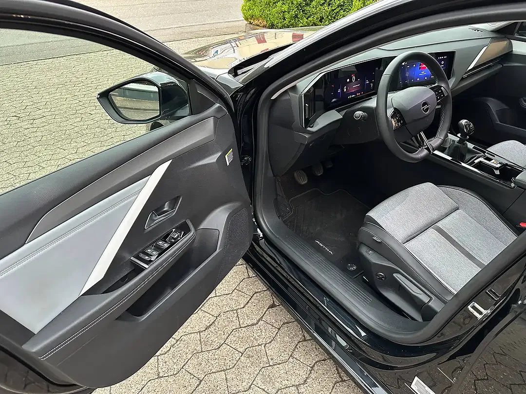 Opel Astra - Thumbnail 6