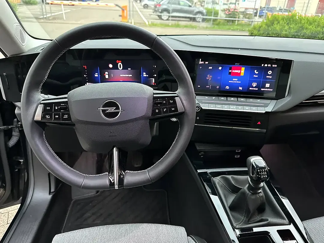 Opel Astra - Thumbnail 9