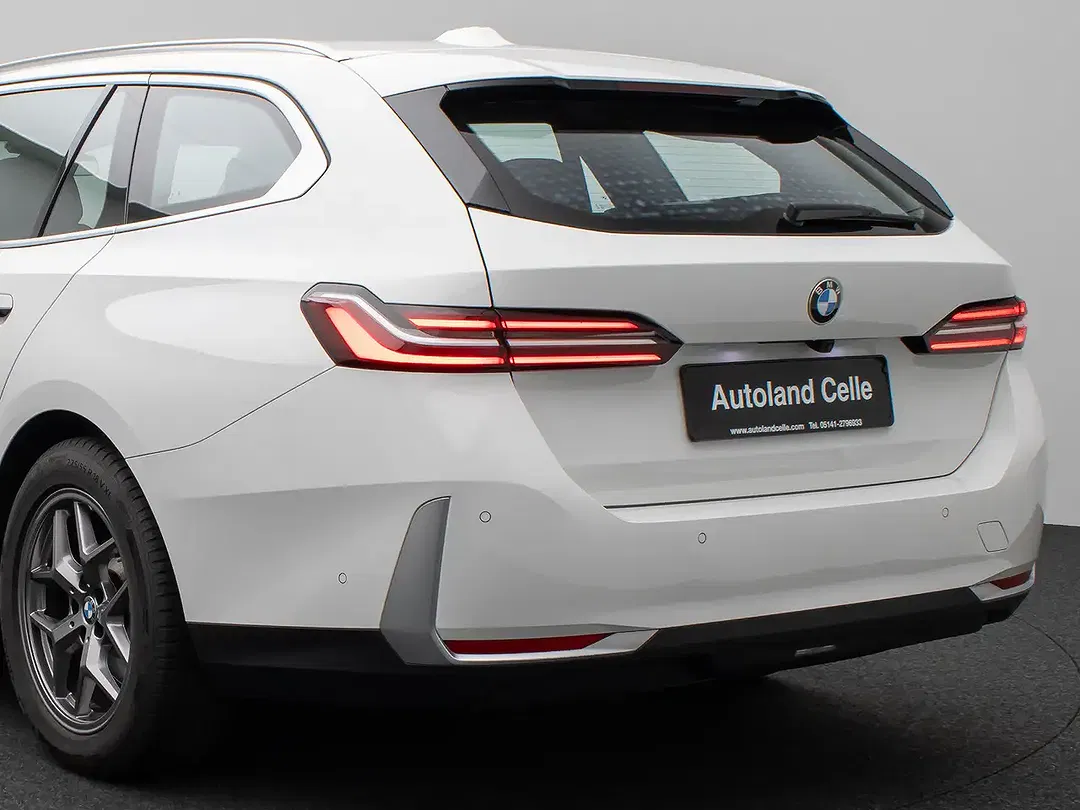 BMW 520 - Thumbnail 13