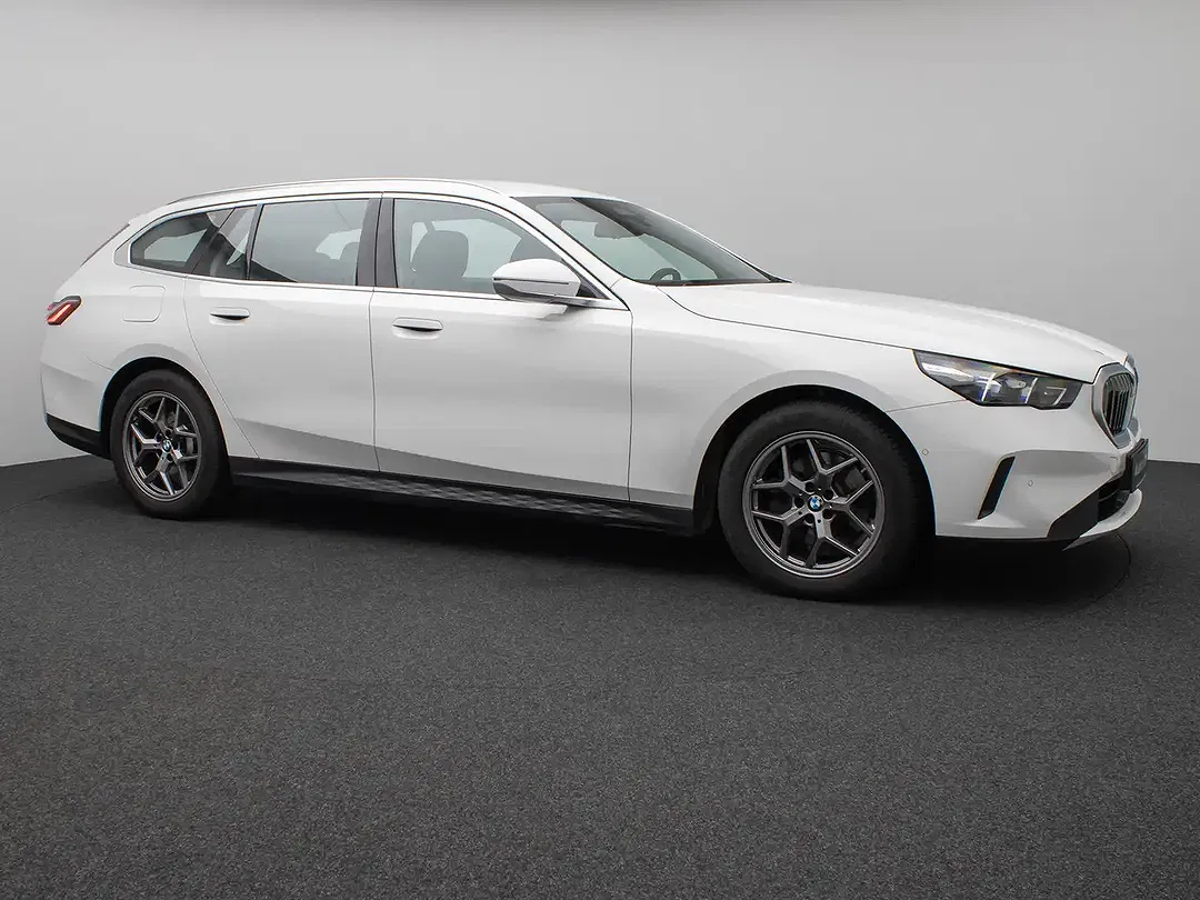 BMW 520 - Thumbnail 3