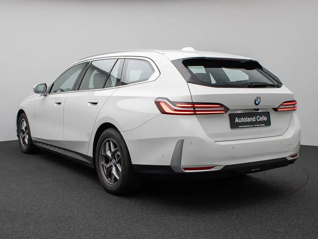 BMW 520 - Thumbnail 8
