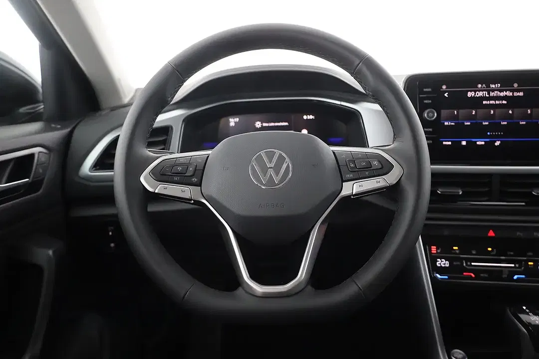 Volkswagen T-Roc - Thumbnail 14