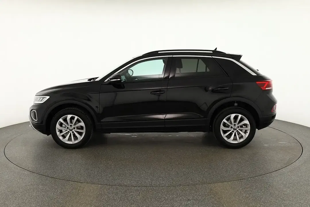 Volkswagen T-Roc - Thumbnail 1