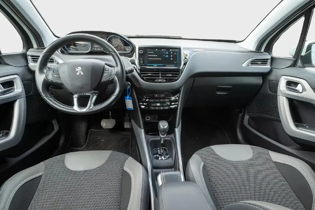 Peugeot 2008 - Thumbnail 9