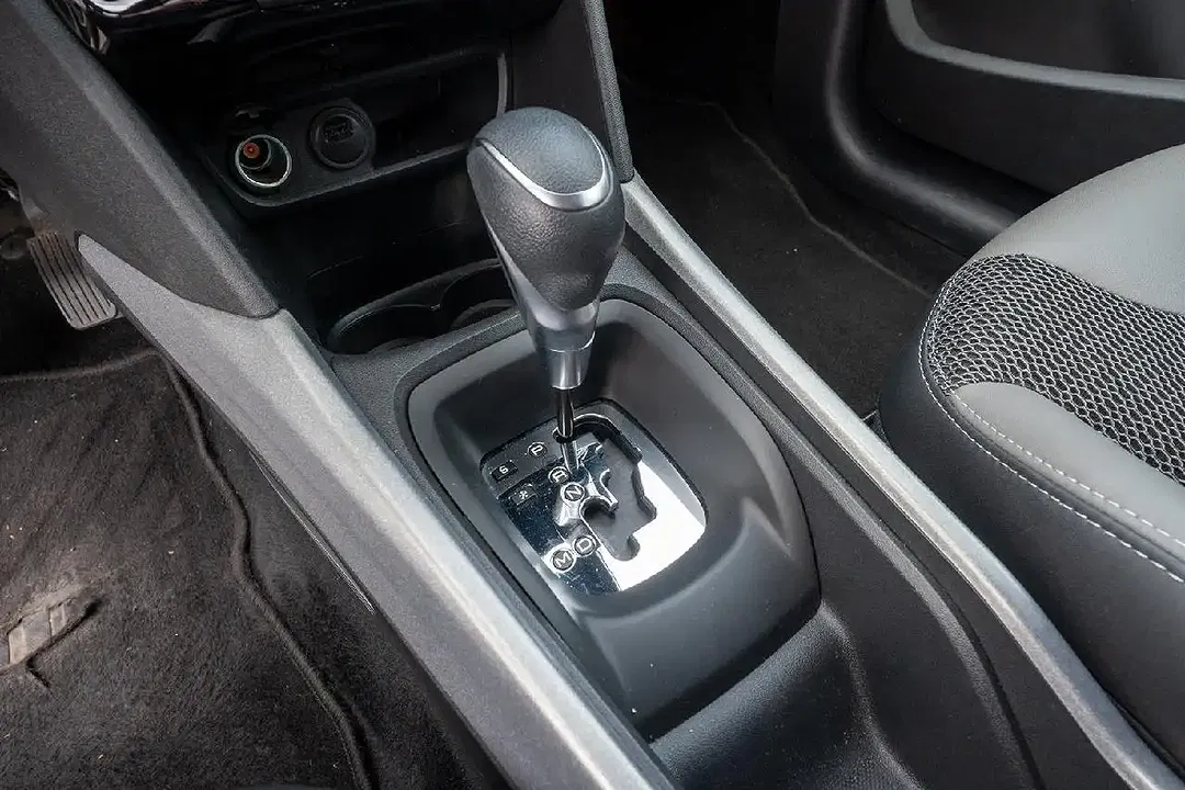 Peugeot 2008 - Thumbnail 11