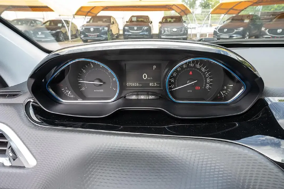 Peugeot 2008 - Thumbnail 14