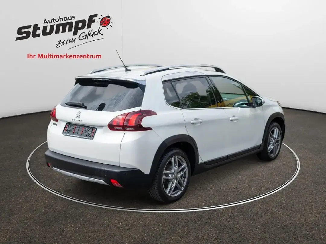 Peugeot 2008 - Thumbnail 4