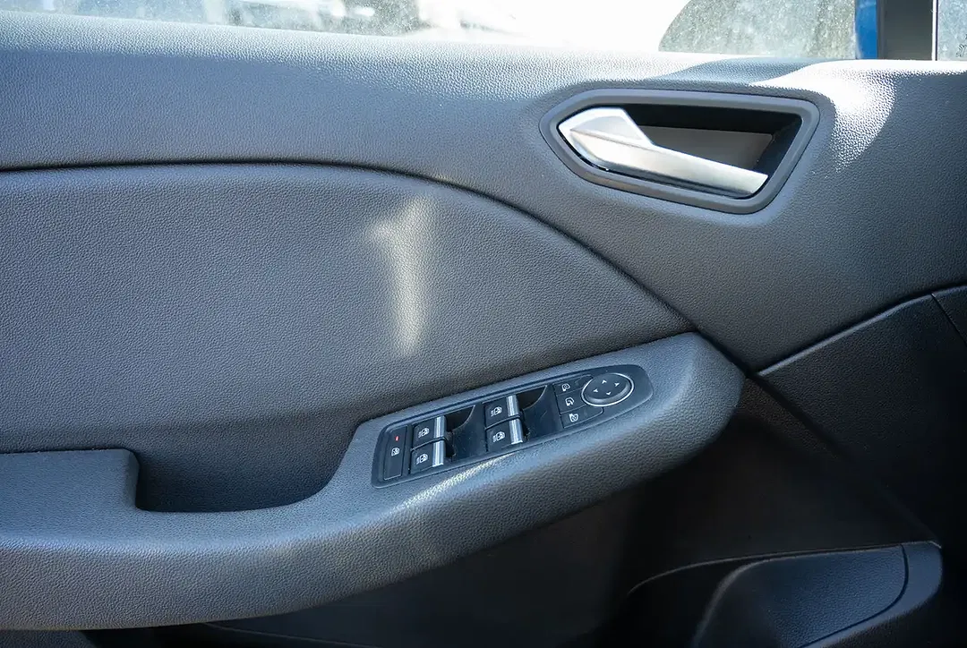 Renault Clio - Thumbnail 11