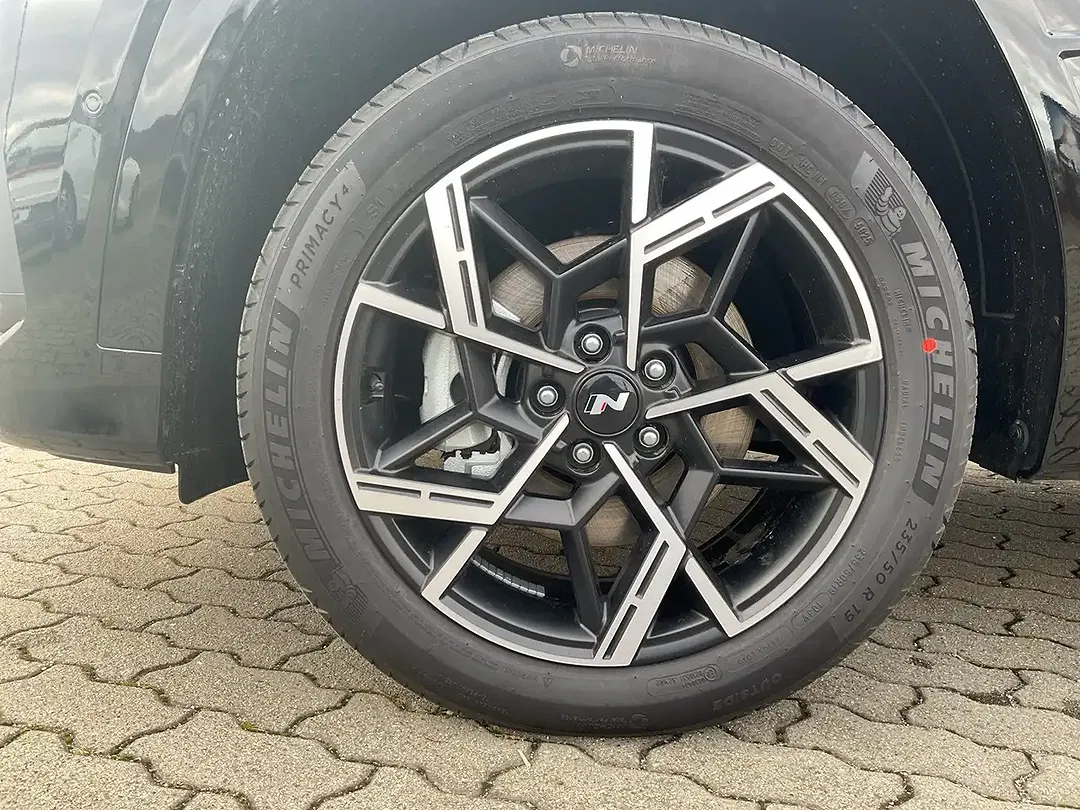 Hyundai TUCSON - Thumbnail 9