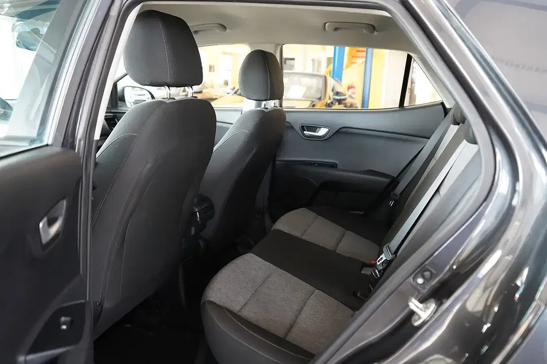 Kia Stonic - Thumbnail 10