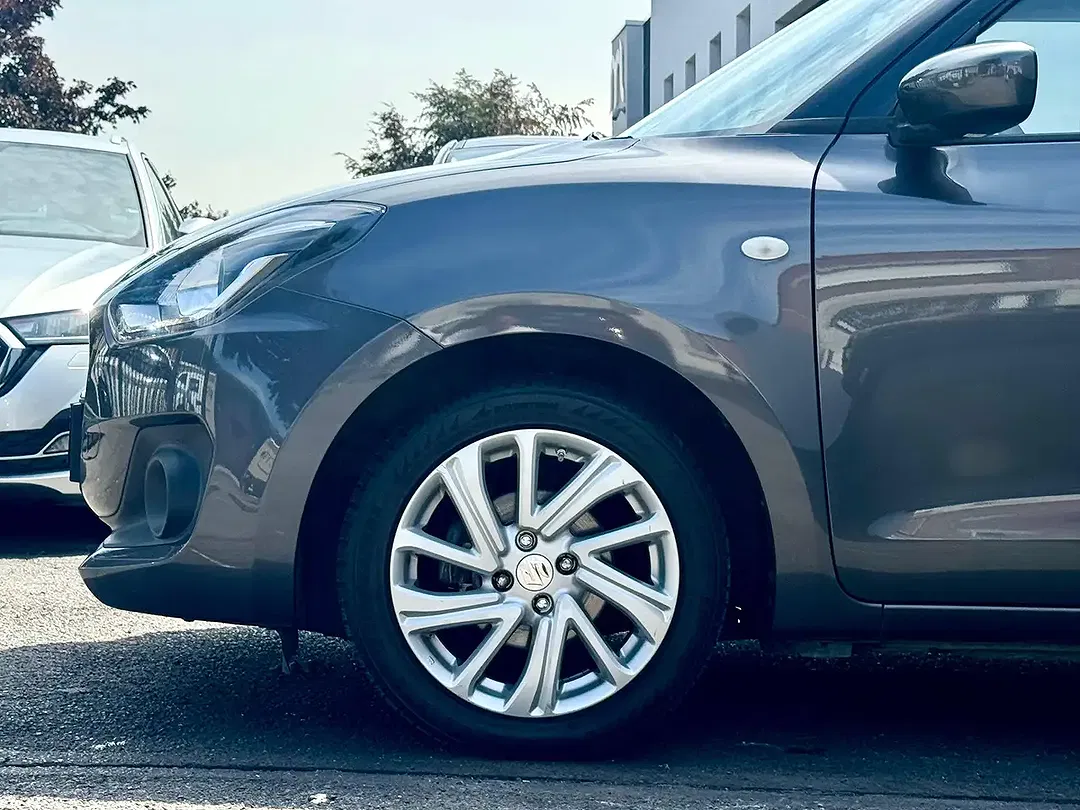 Suzuki Swift - Thumbnail 5
