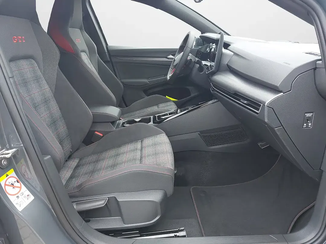Volkswagen Golf GTI - Thumbnail 13