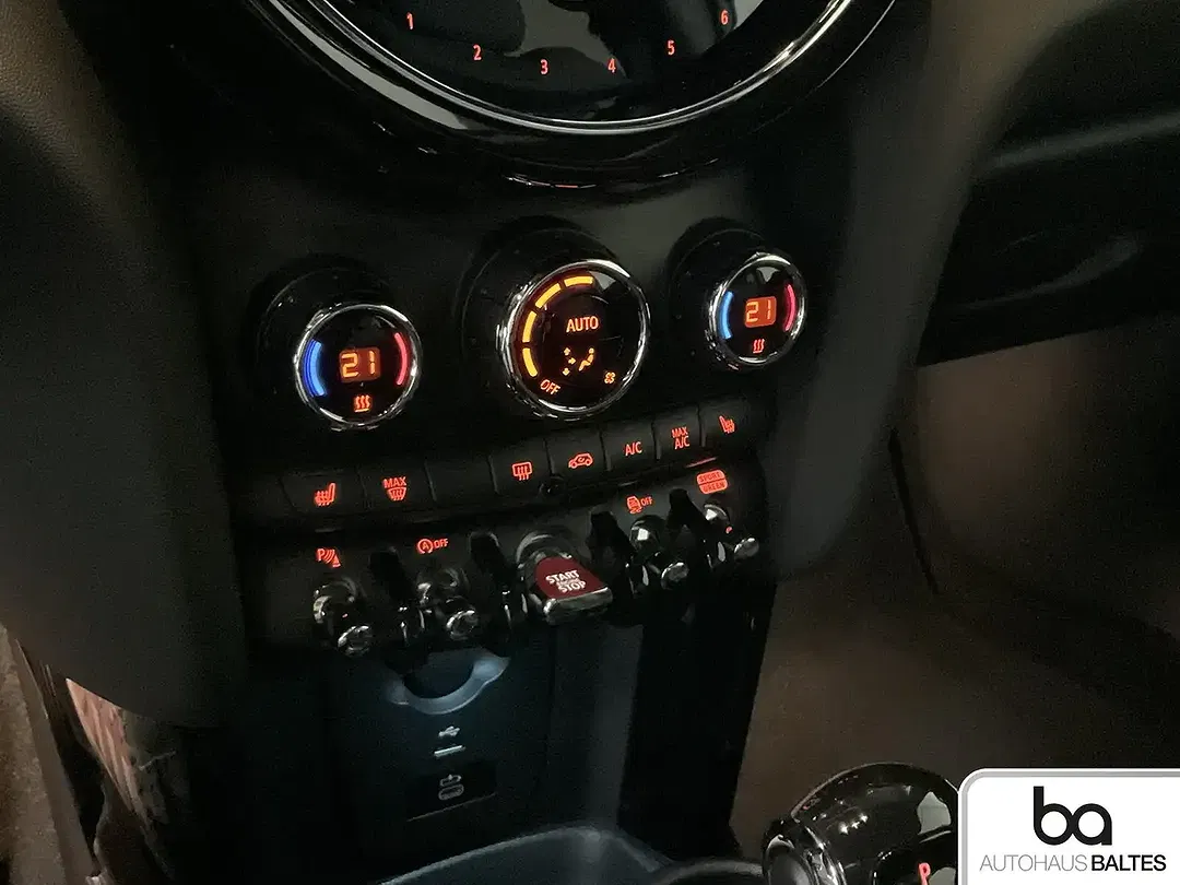 MINI Cooper S - Thumbnail 10