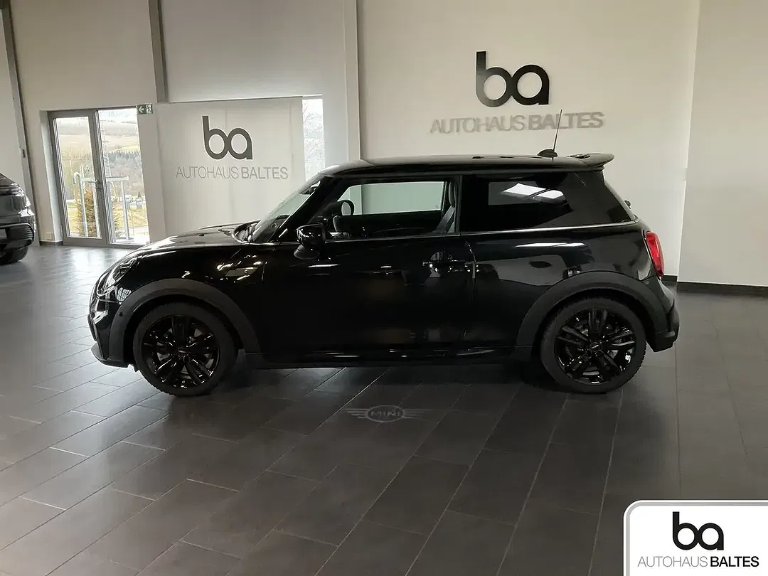 MINI Cooper S - Thumbnail 3