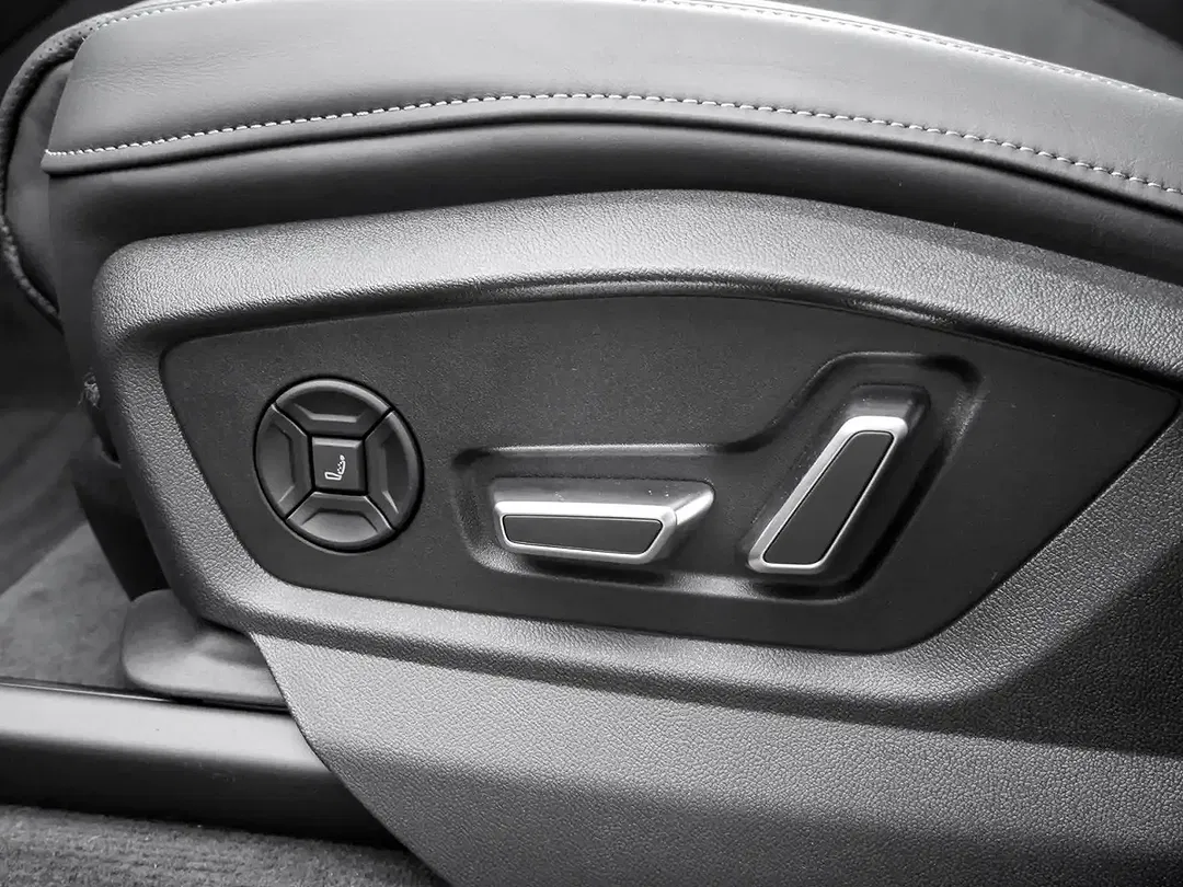 Audi Q7 - Thumbnail 12