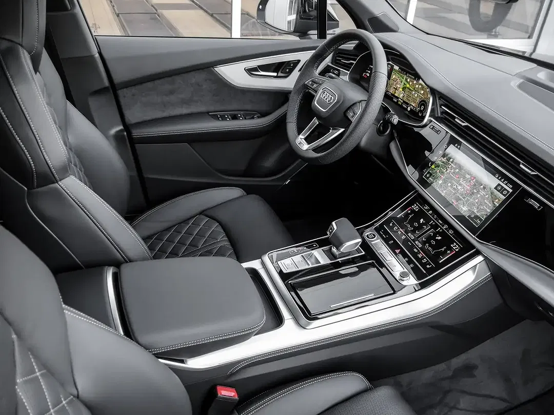 Audi Q7 - Thumbnail 3