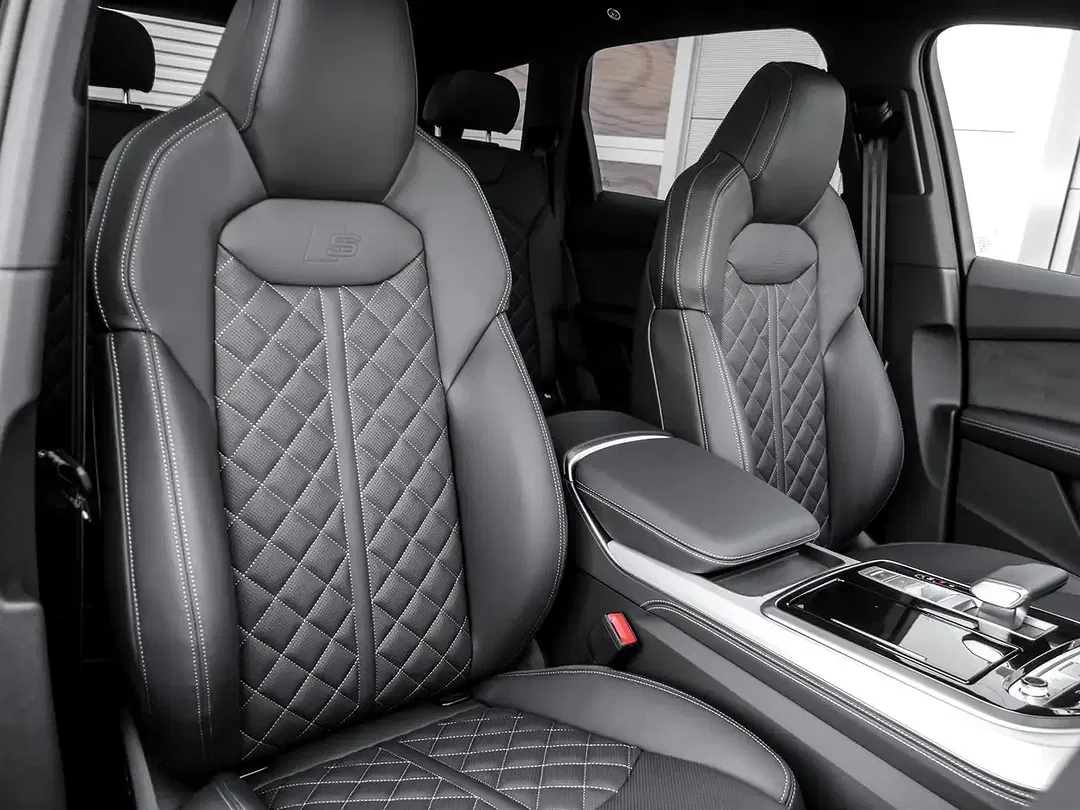 Audi Q7 - Thumbnail 6