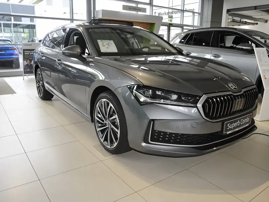Skoda Superb - Thumbnail 3