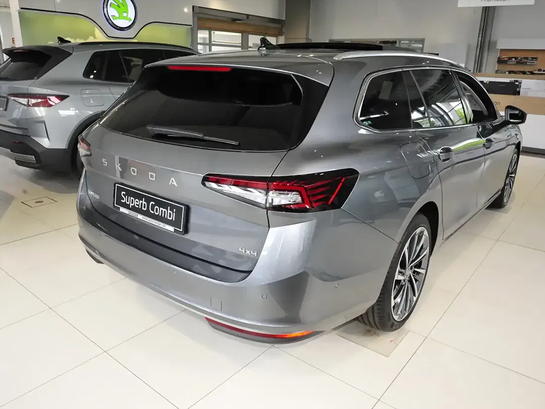 Skoda Superb - Thumbnail 4