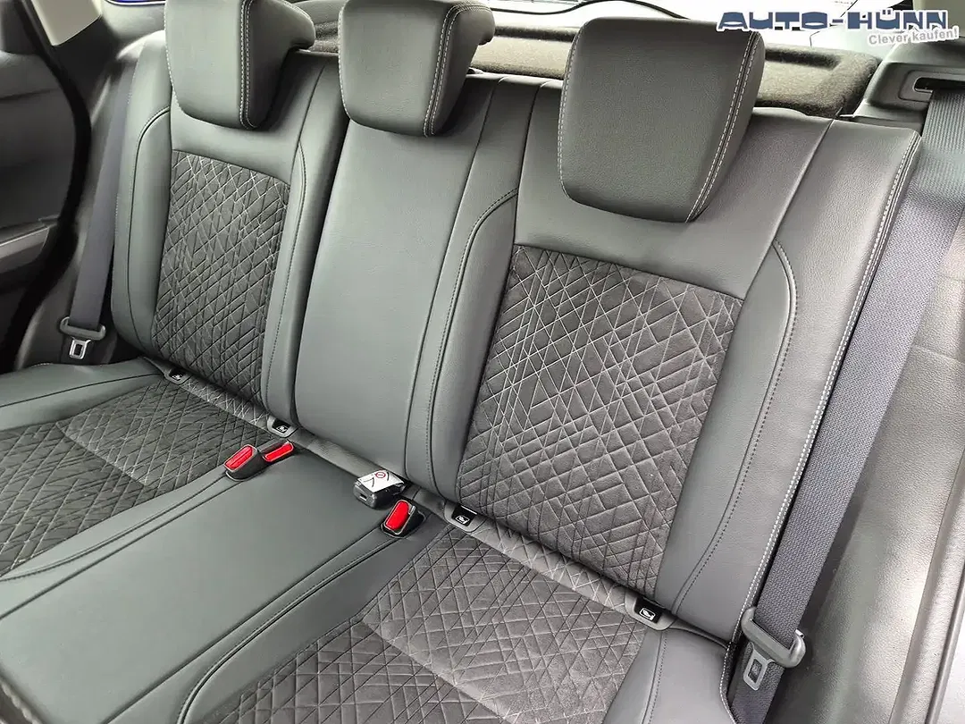 Suzuki Vitara - Thumbnail 11