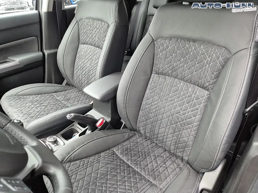 Suzuki Vitara - Thumbnail 12