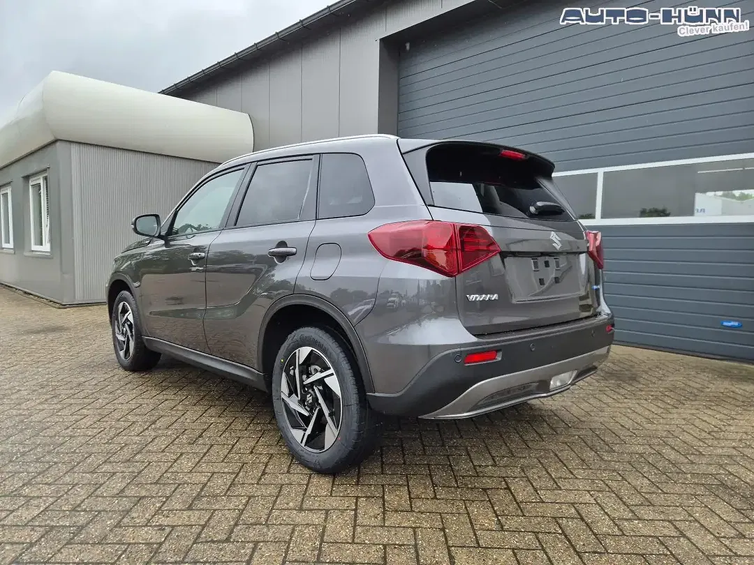 Suzuki Vitara - Thumbnail 3